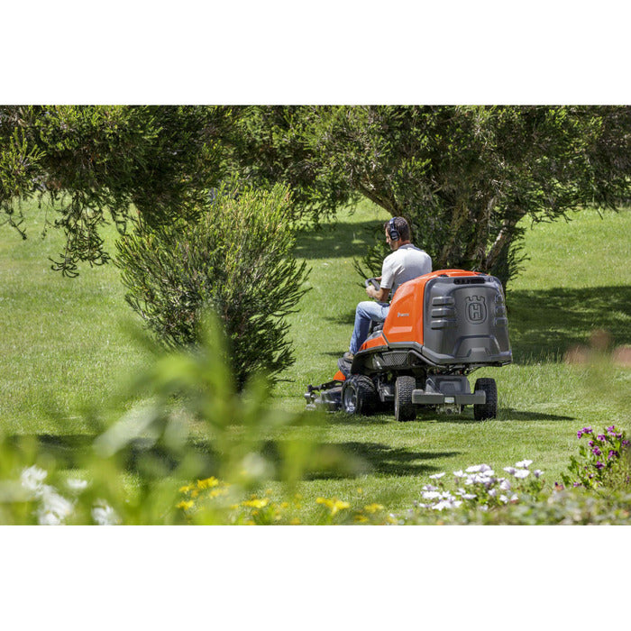 HUSQVARNA RC 318T Frontmäher – Grundgerät ohne Mähdeck