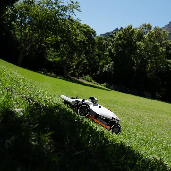 LUBA 2 AWD 5000X Mähroboter
